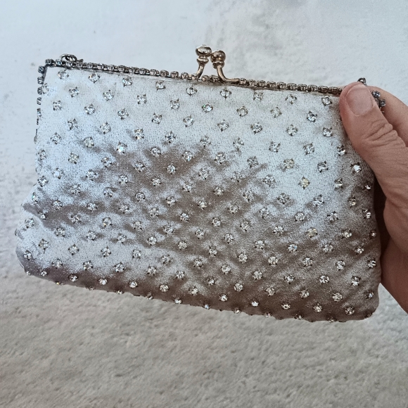 Vintage Handbags - BOGO Sale 🌞Vintage 50's~Satin Rhinestone  White Clutch Purse Formal Bridal